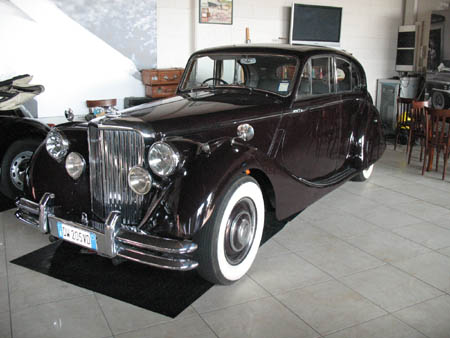 deposito ed esposizione auto d'epoca vicino Milano Como Varese Novara (12)