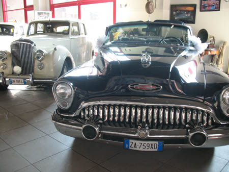 deposito ed esposizione auto d'epoca vicino Milano Como Varese Novara (28)