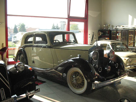 deposito ed esposizione auto d'epoca vicino Milano Como Varese Novara (8)